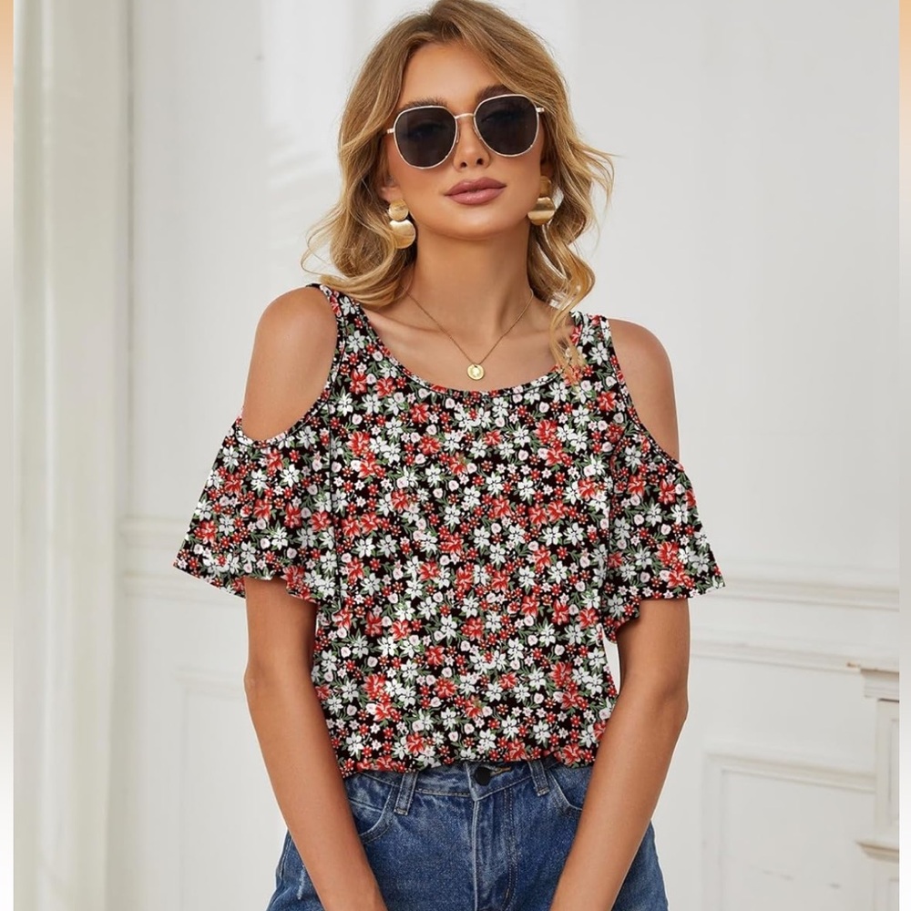Floral Cut-Out Sleeve Blouse - Picture 3 of 10